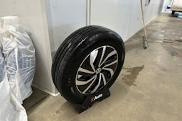 harmaa Volkswagen Polo 2022 kuva 13.