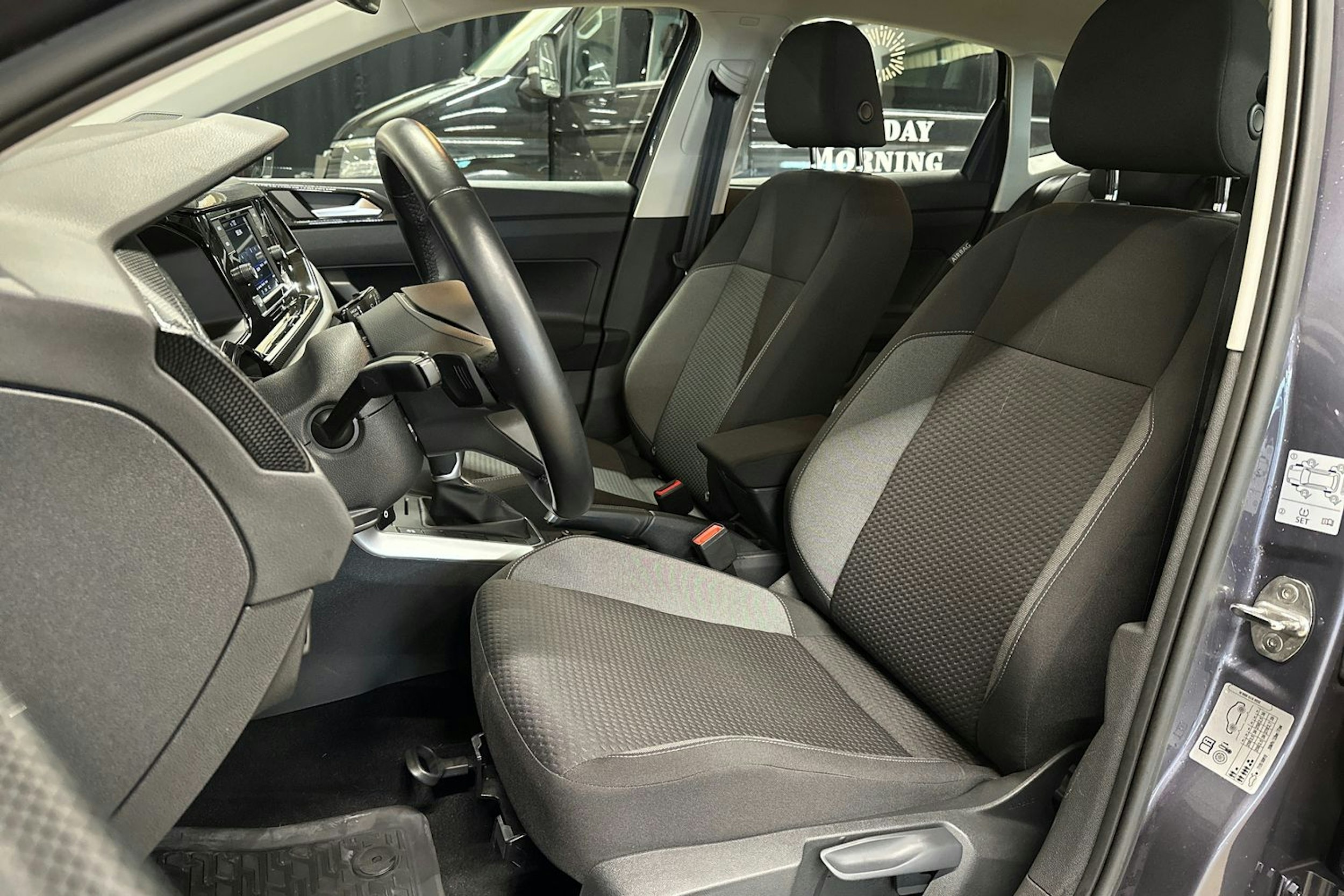 harmaa Volkswagen Polo 2022 kuva 15.