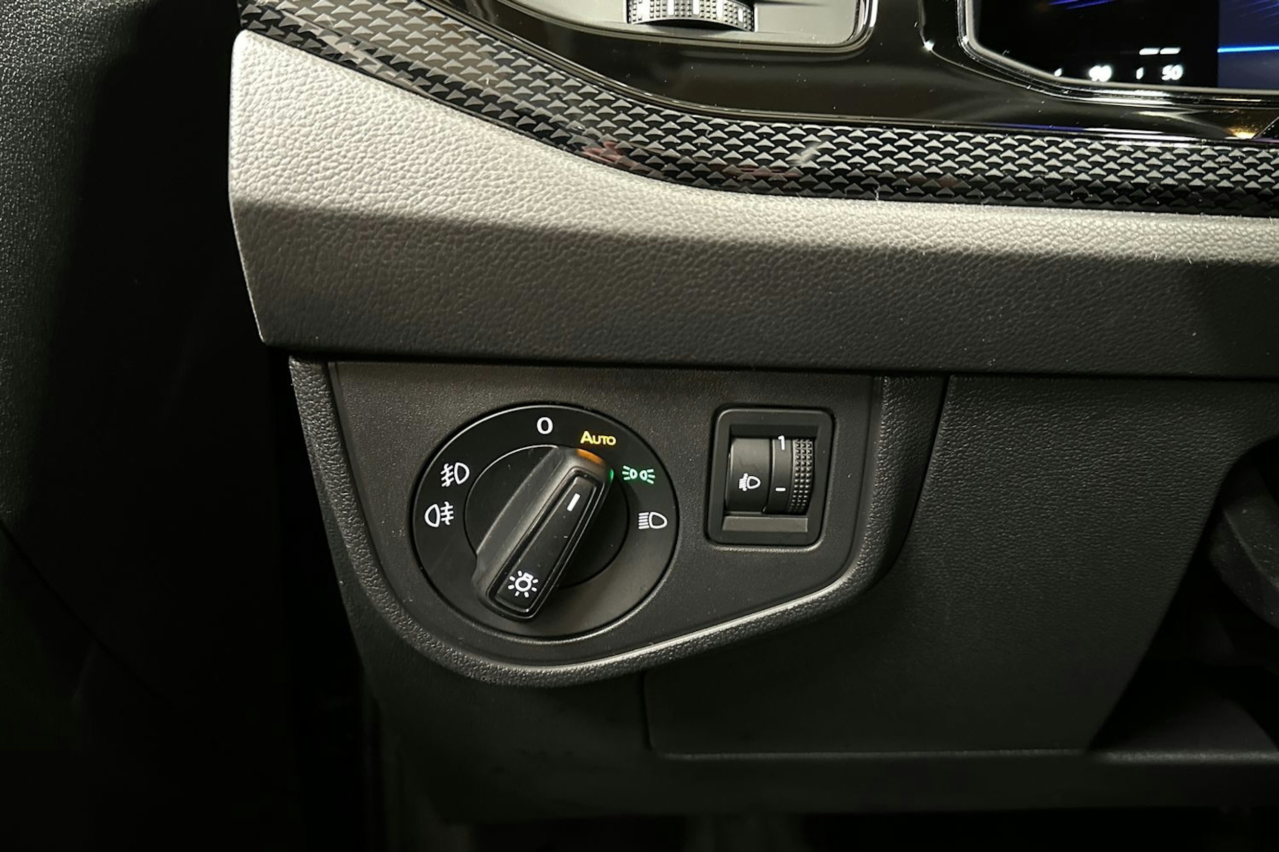 harmaa Volkswagen Polo 2022 kuva 24.