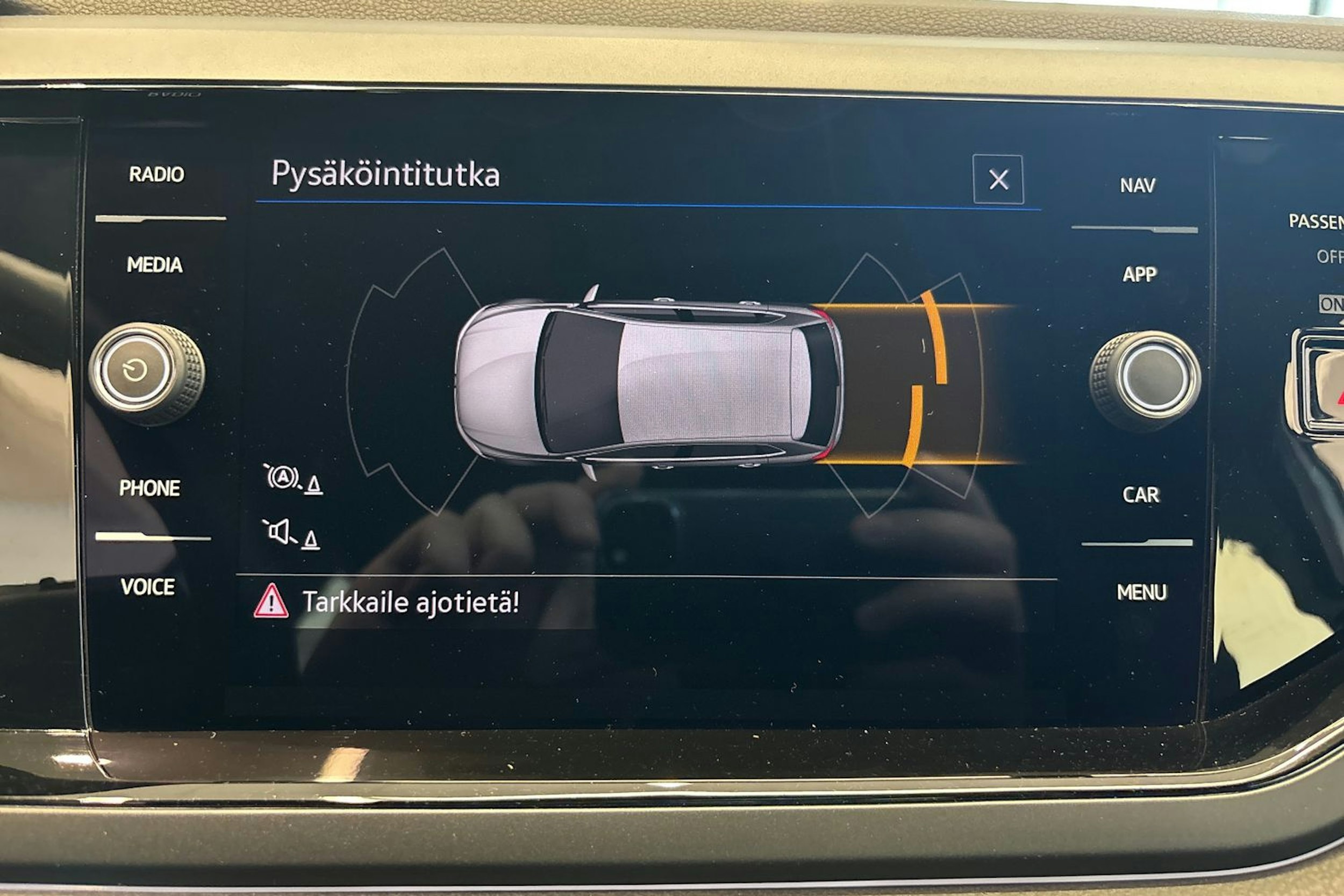 Harmaa Volkswagen POLO 2022 kuva 17.