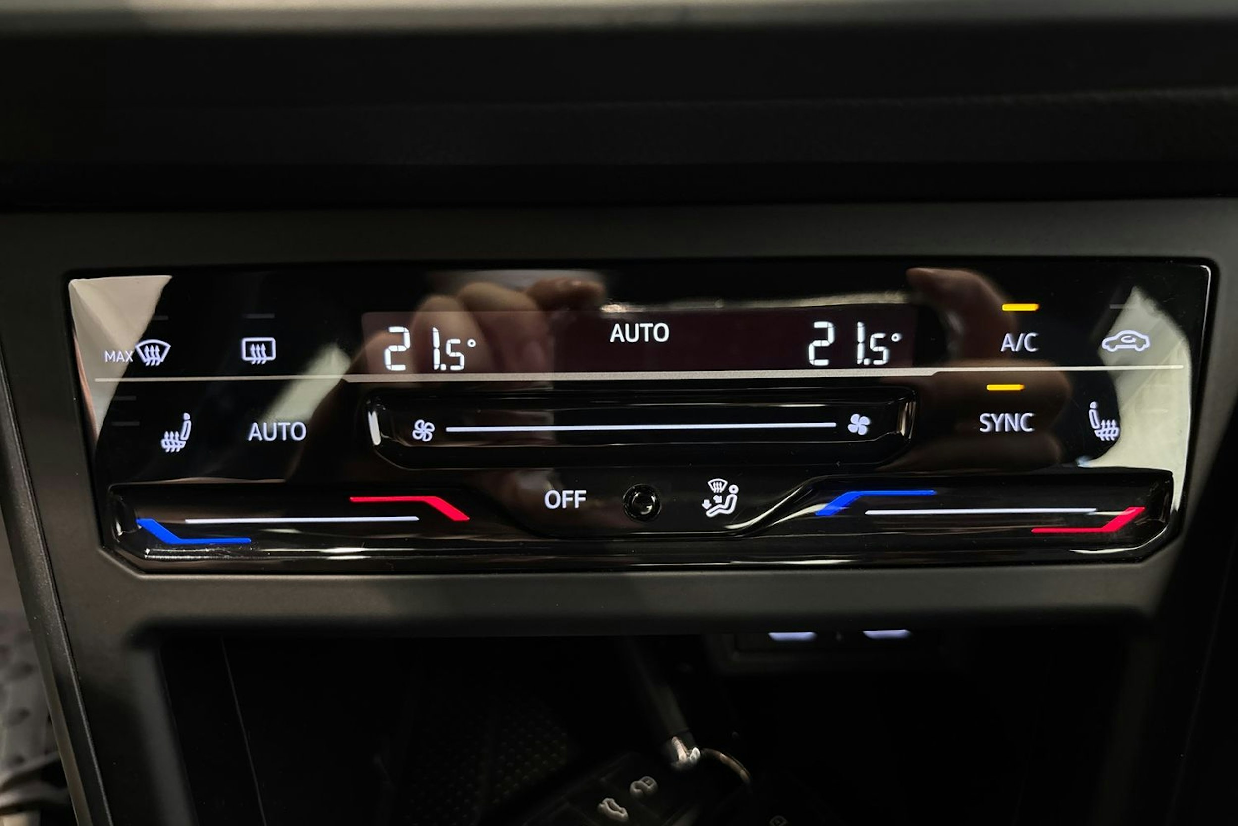 Harmaa Volkswagen POLO 2022 kuva 18.