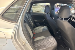 Harmaa Volkswagen POLO 2022 kuva 23.