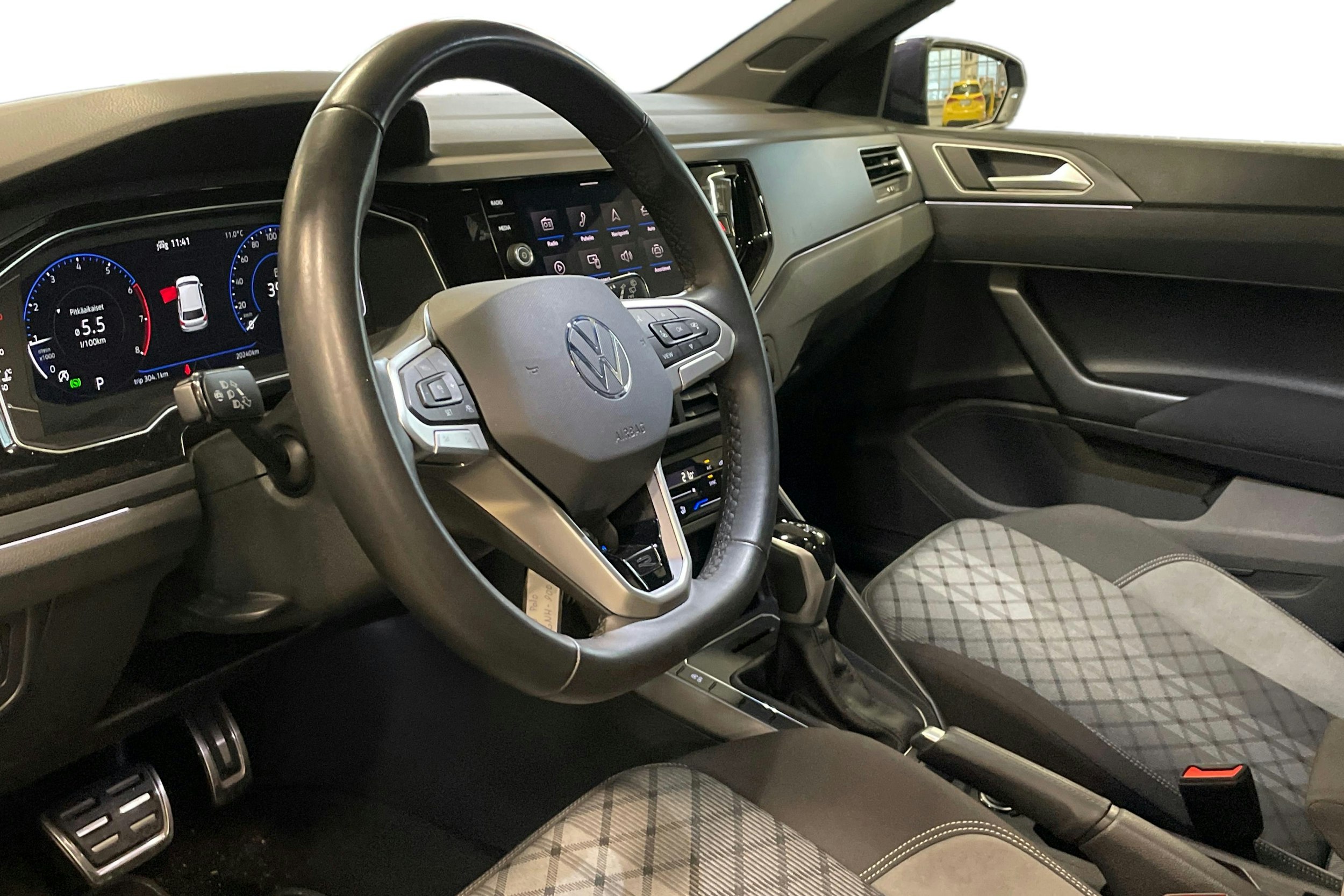 violetti Volkswagen Polo 2022 kuva 3.