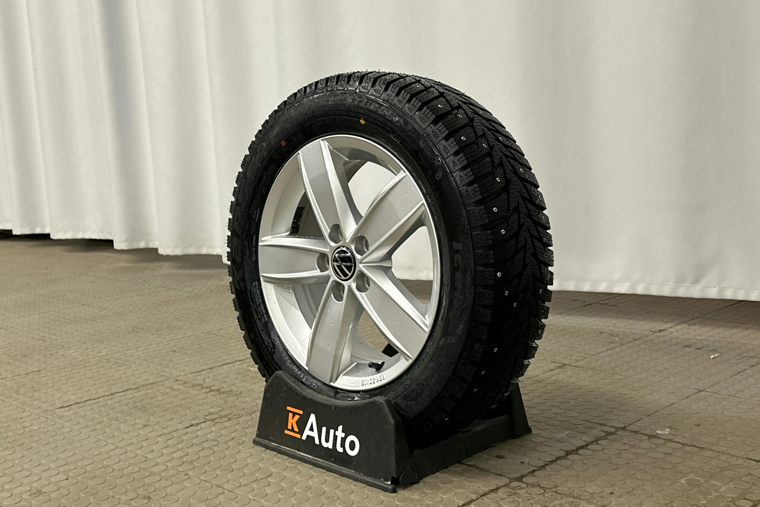 violetti Volkswagen Polo 2022 kuva 13.