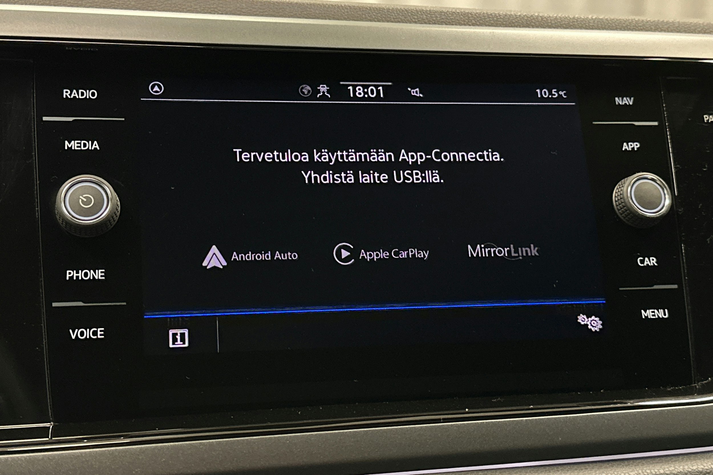 violetti Volkswagen Polo 2022 kuva 20.