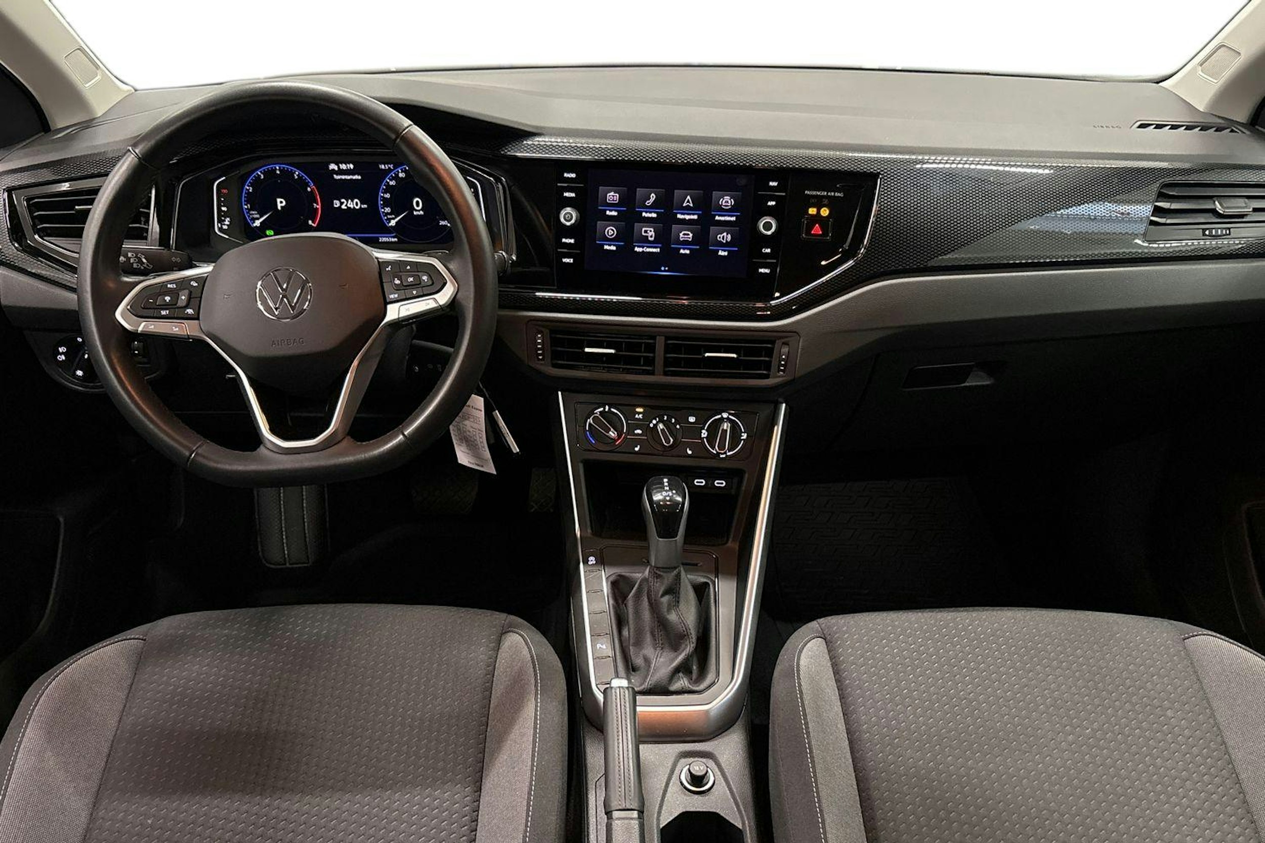 sininen Volkswagen Polo 2022 kuva 9.