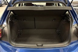 sininen Volkswagen Polo 2022 kuva 18.