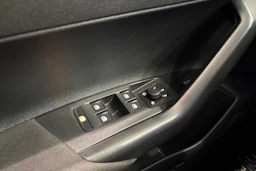 sininen Volkswagen Polo 2022 kuva 18.