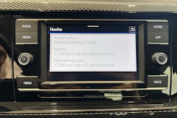 sininen Volkswagen Polo 2022 kuva 23.