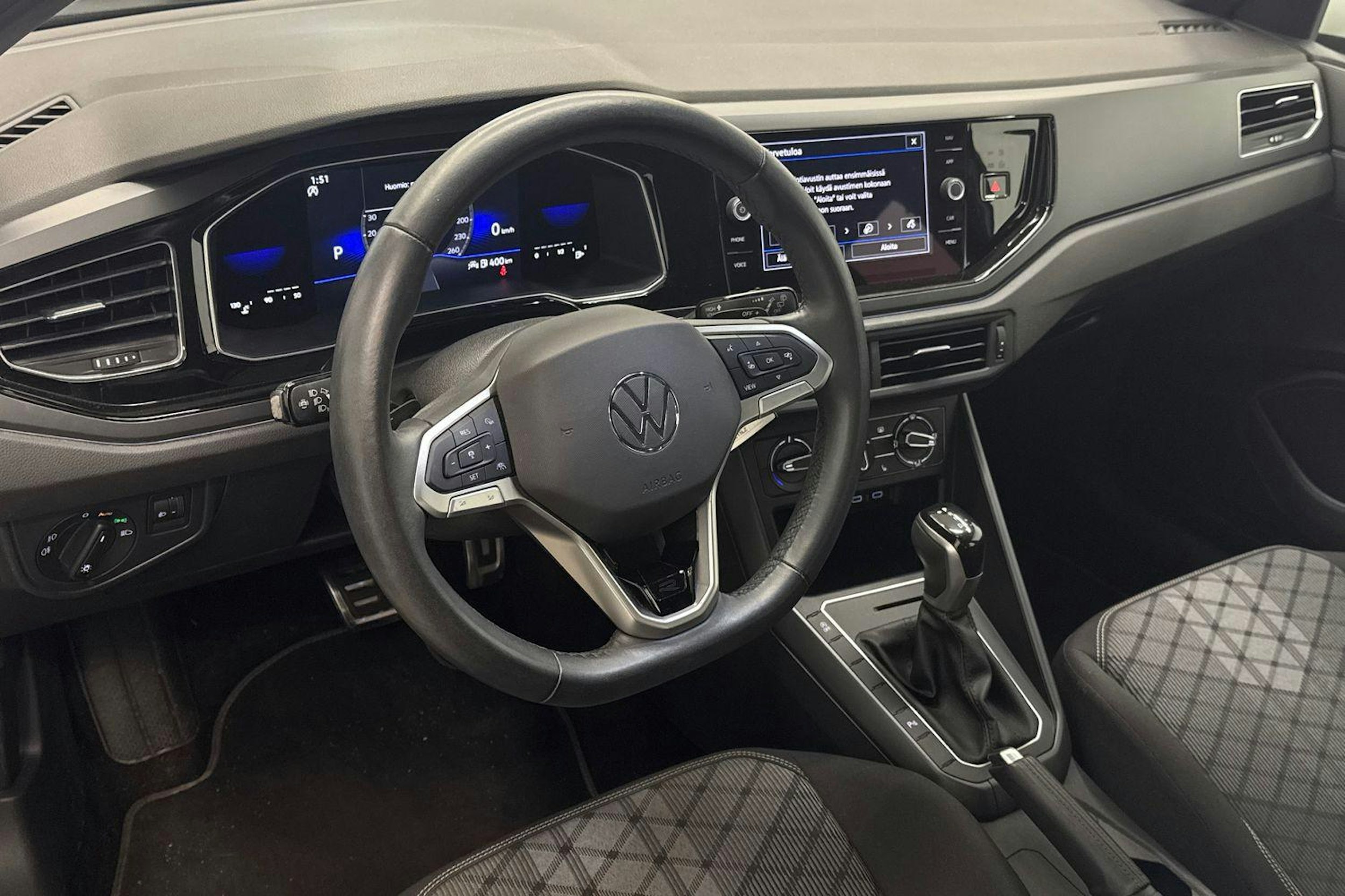 Valkoinen Volkswagen POLO 2022 kuva 7.