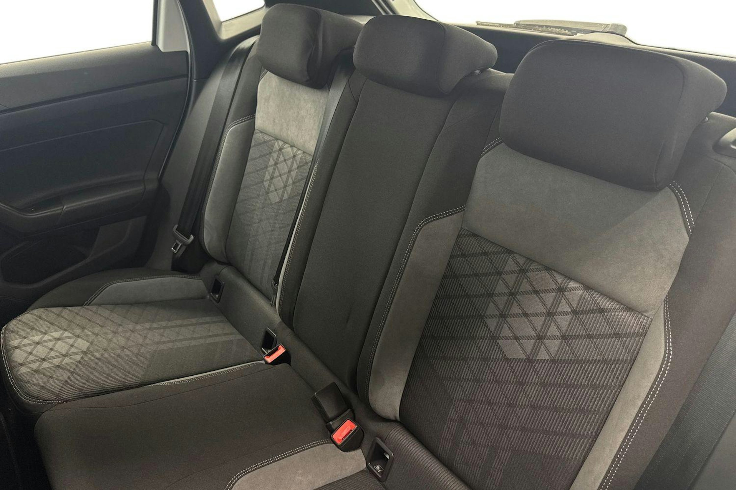 Valkoinen Volkswagen POLO 2022 kuva 10.