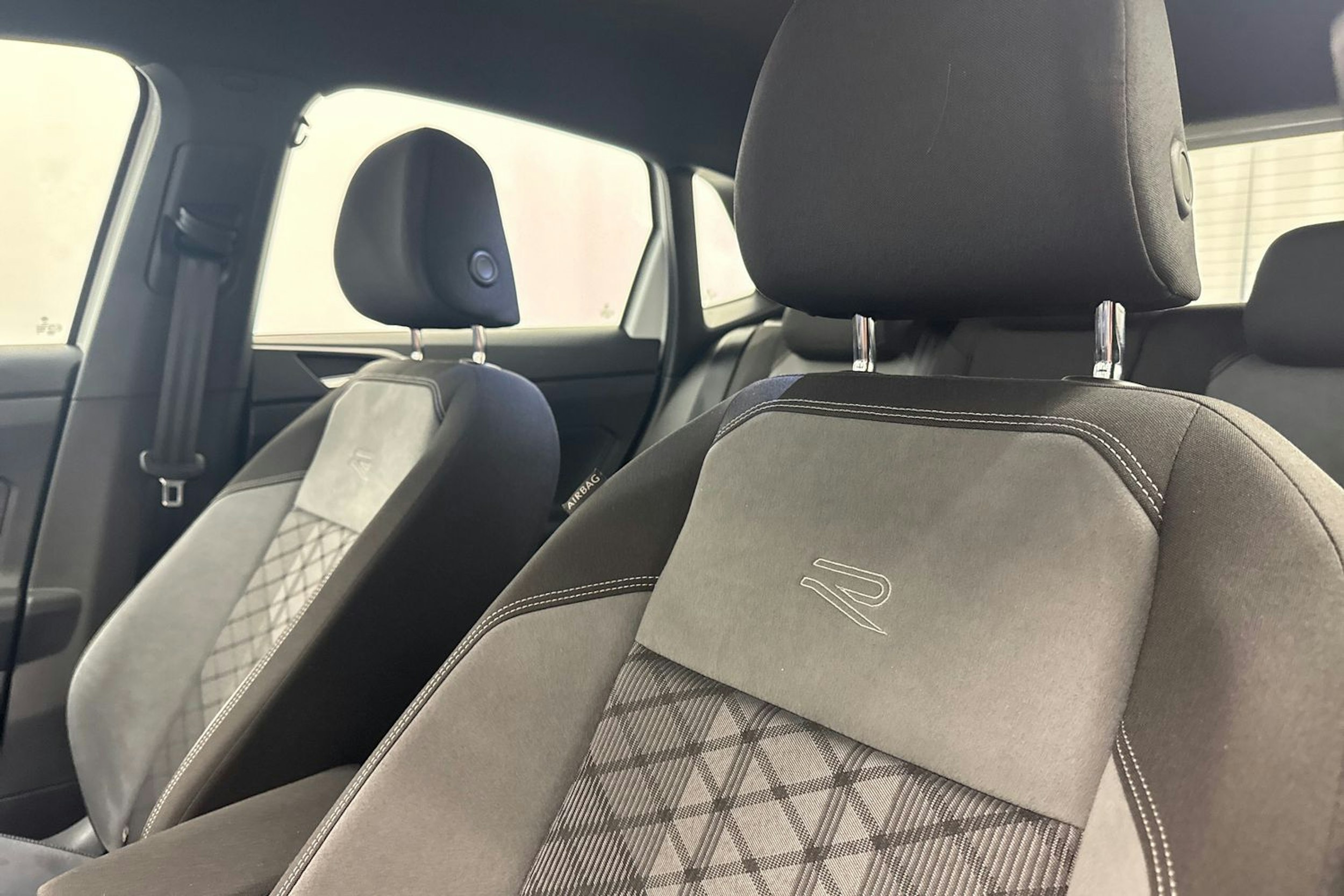 Valkoinen Volkswagen POLO 2022 kuva 13.