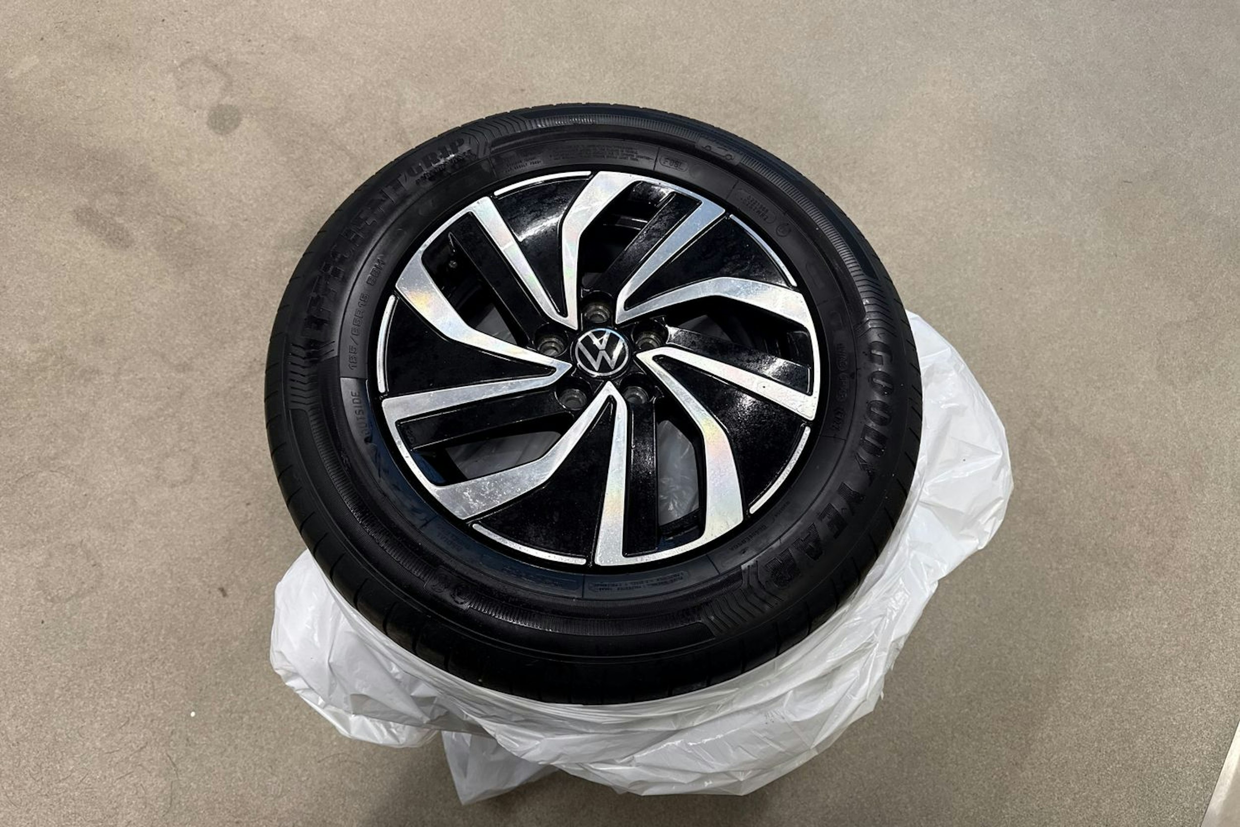 valkoinen Volkswagen Polo 2022 kuva 13.