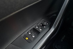 valkoinen Volkswagen Polo 2022 kuva 19.