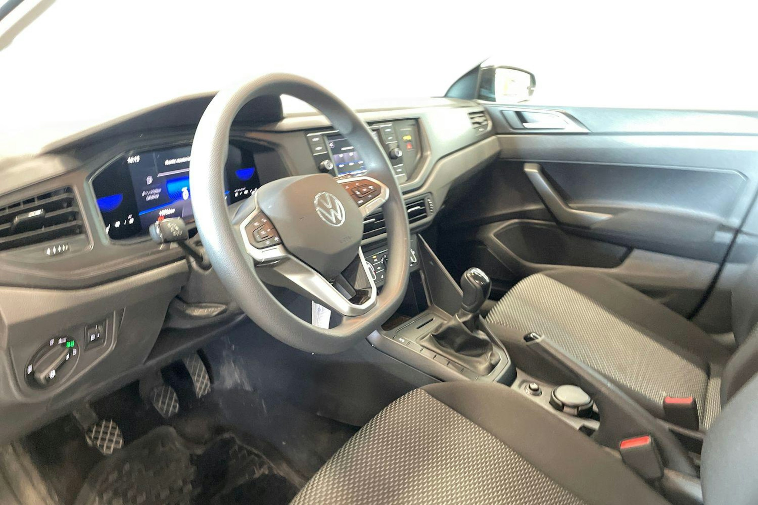 musta Volkswagen Polo 2022 kuva 7.