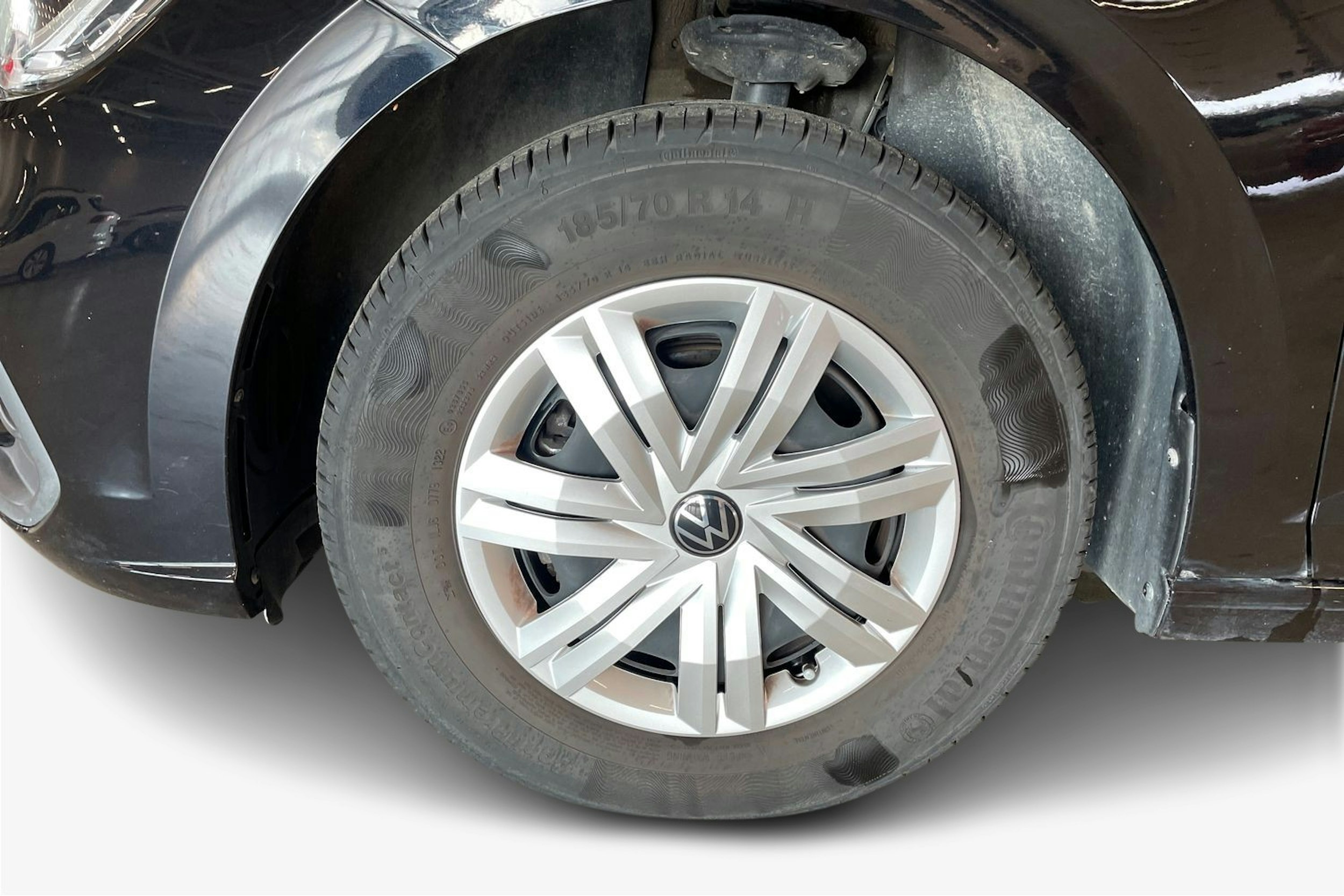 musta Volkswagen Polo 2022 kuva 11.