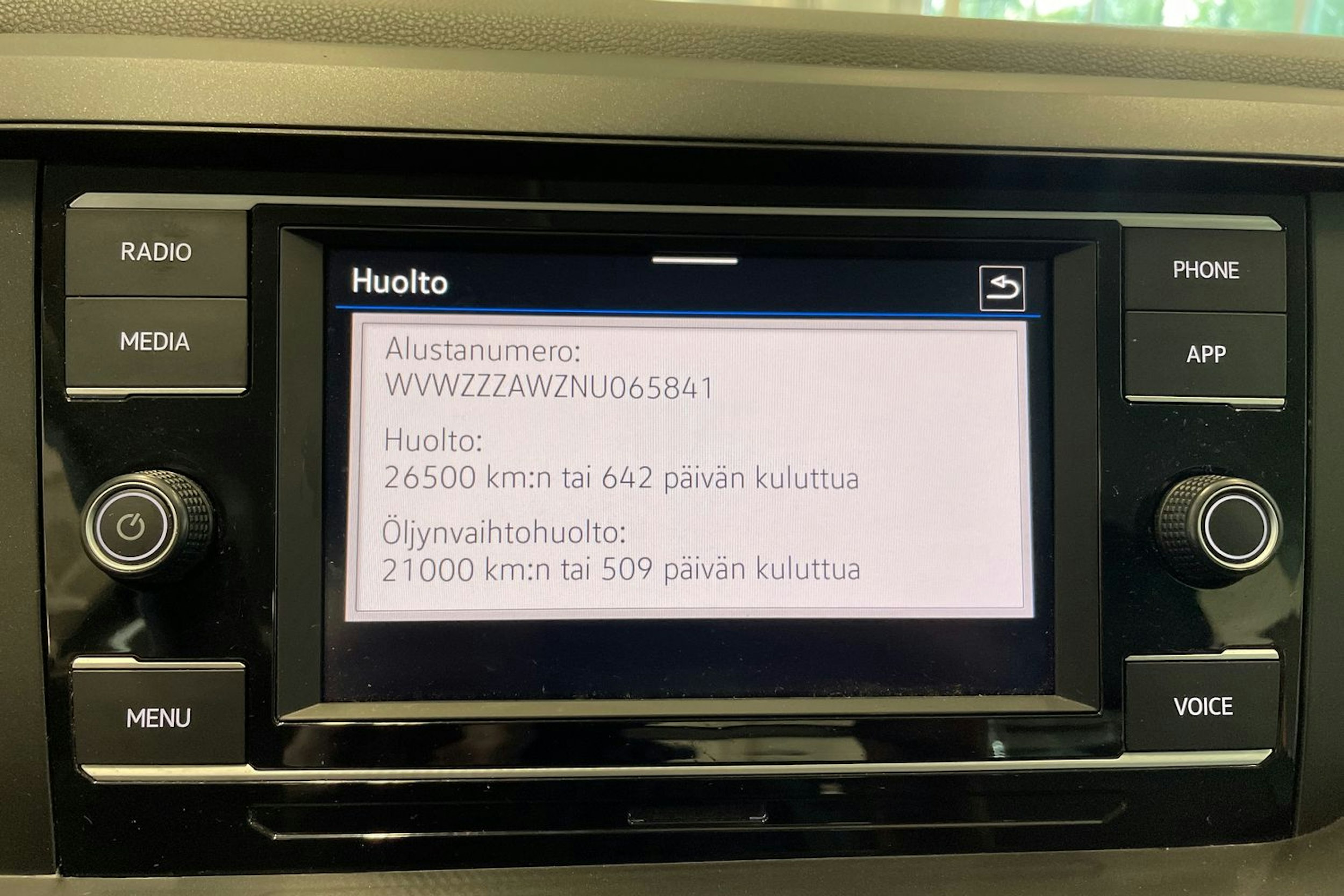 musta Volkswagen Polo 2022 kuva 25.