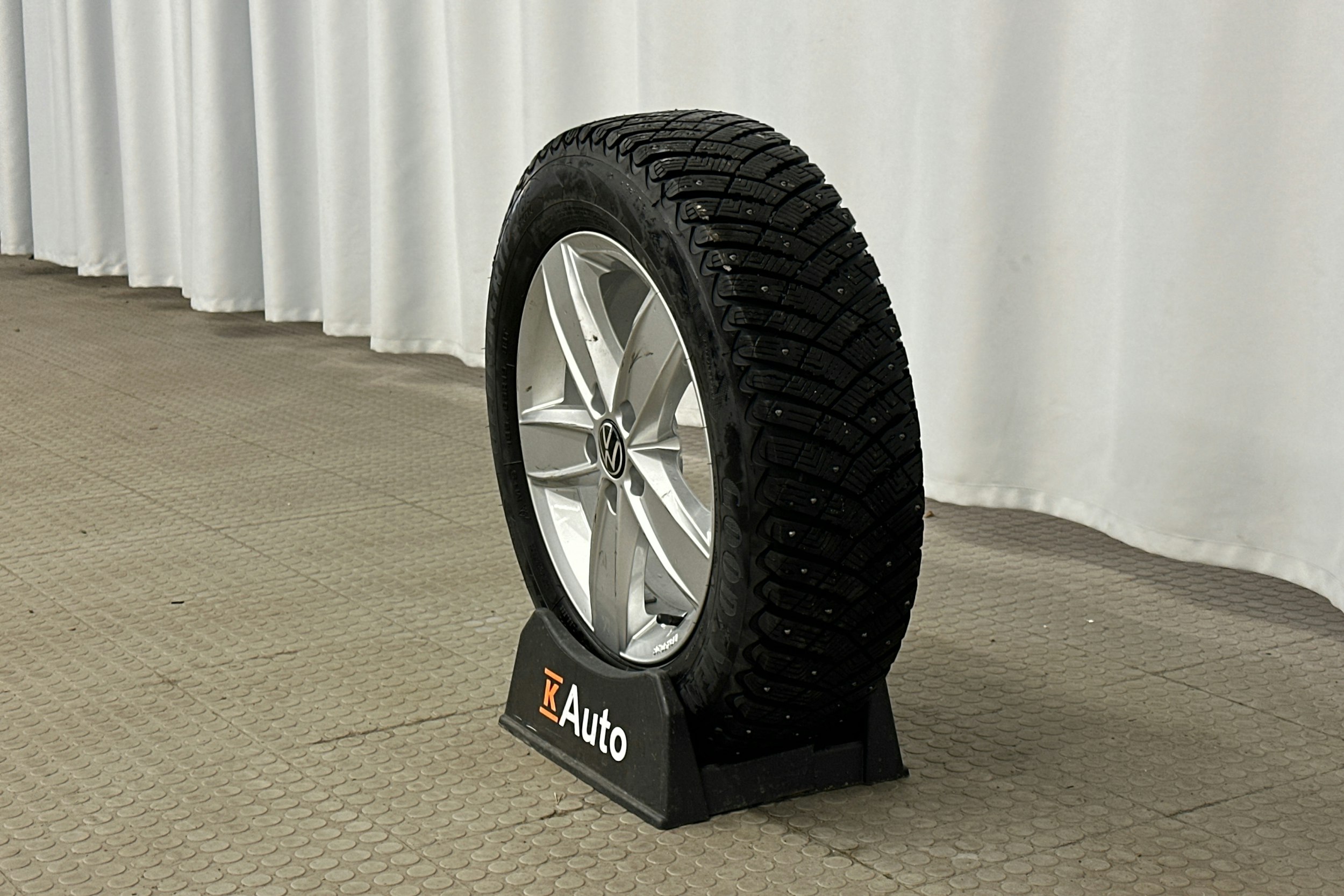 sininen Volkswagen Polo 2022 kuva 13.