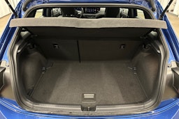 sininen Volkswagen Polo 2022 kuva 14.