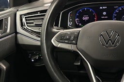 sininen Volkswagen Polo 2022 kuva 17.