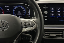 sininen Volkswagen Polo 2022 kuva 18.