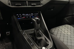 sininen Volkswagen Polo 2022 kuva 20.