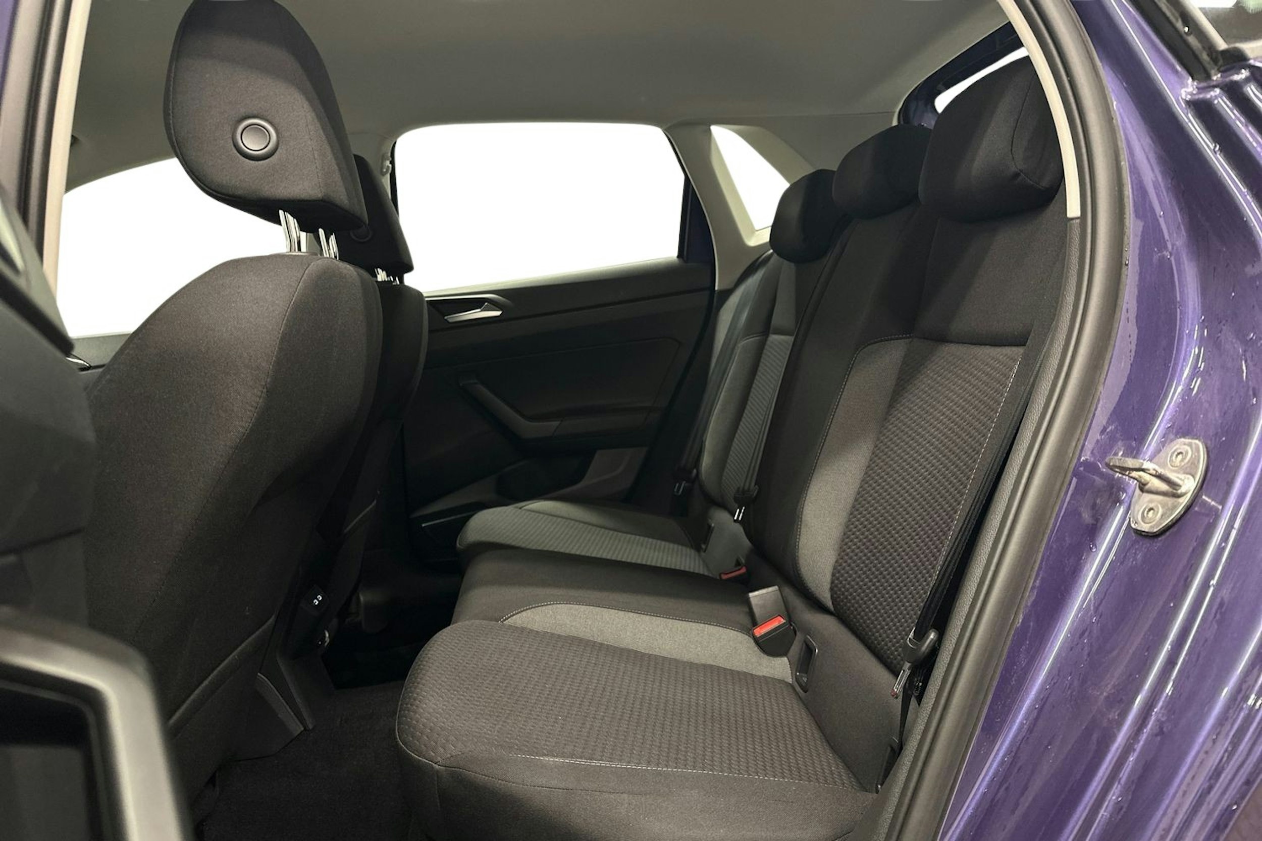 violetti Volkswagen Polo 2022 kuva 10.