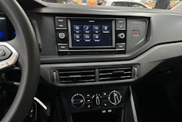 valkoinen Volkswagen Polo 2022 kuva 16.