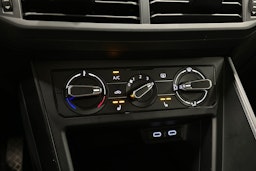 valkoinen Volkswagen Polo 2022 kuva 17.