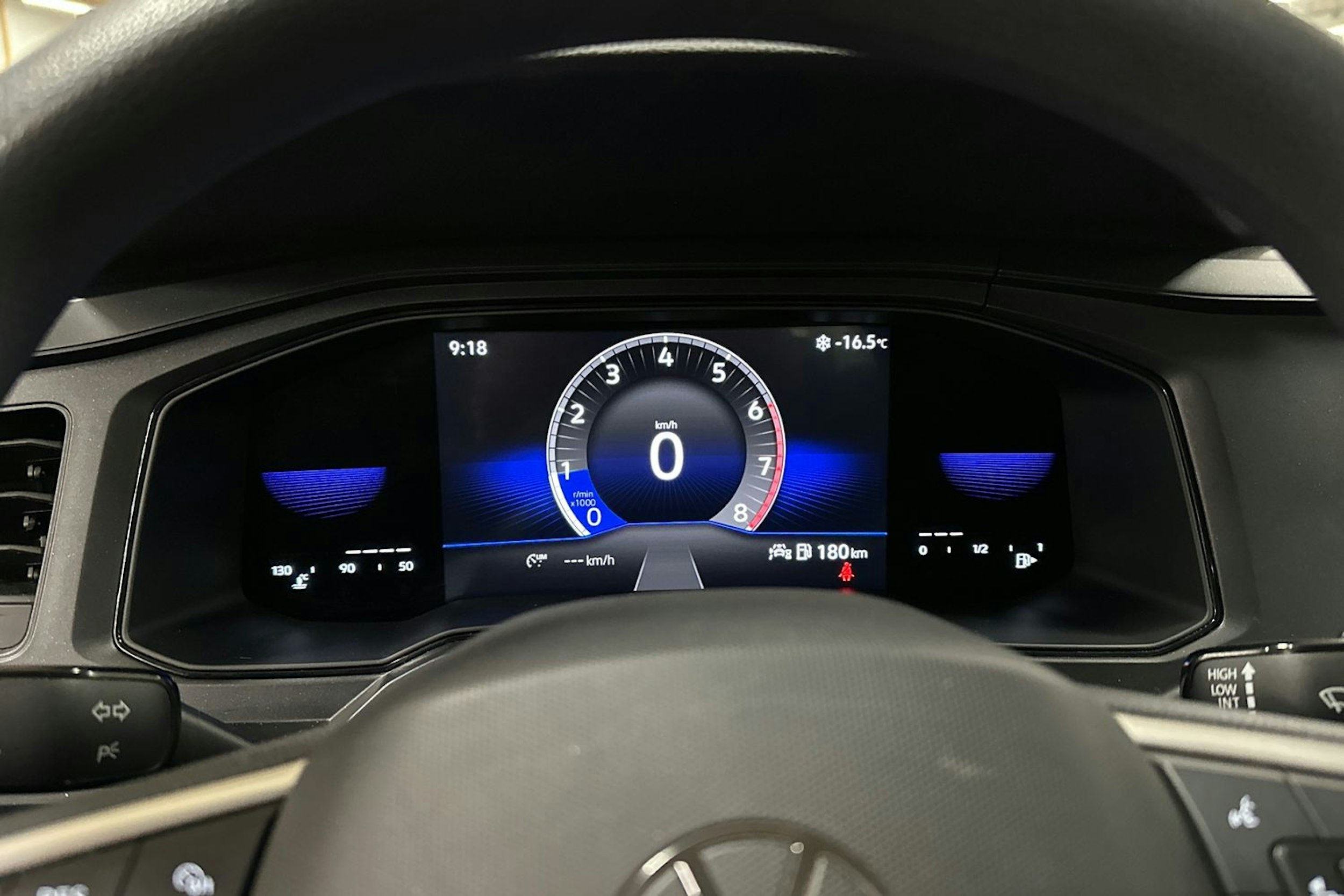 valkoinen Volkswagen Polo 2022 kuva 19.