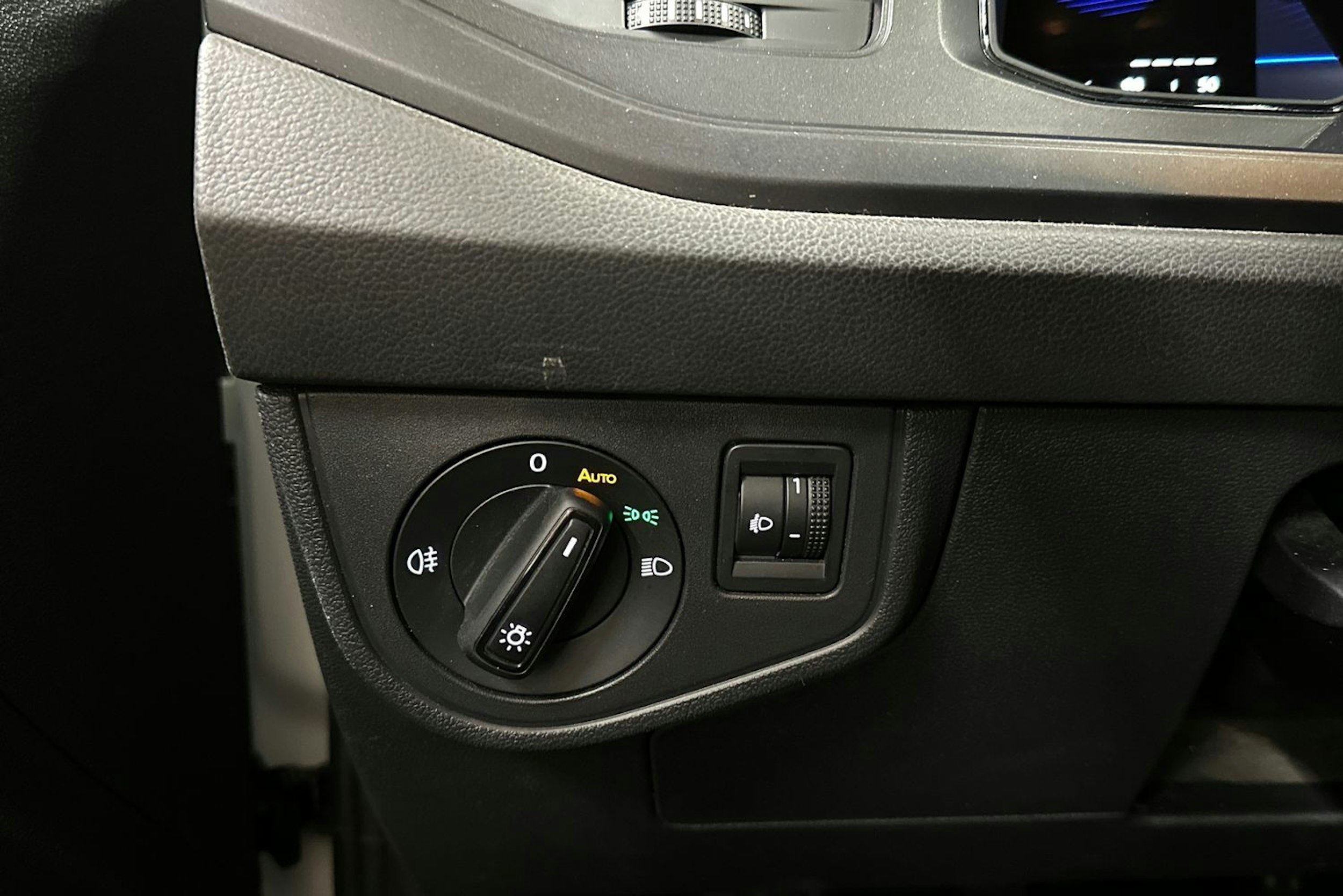 valkoinen Volkswagen Polo 2022 kuva 22.