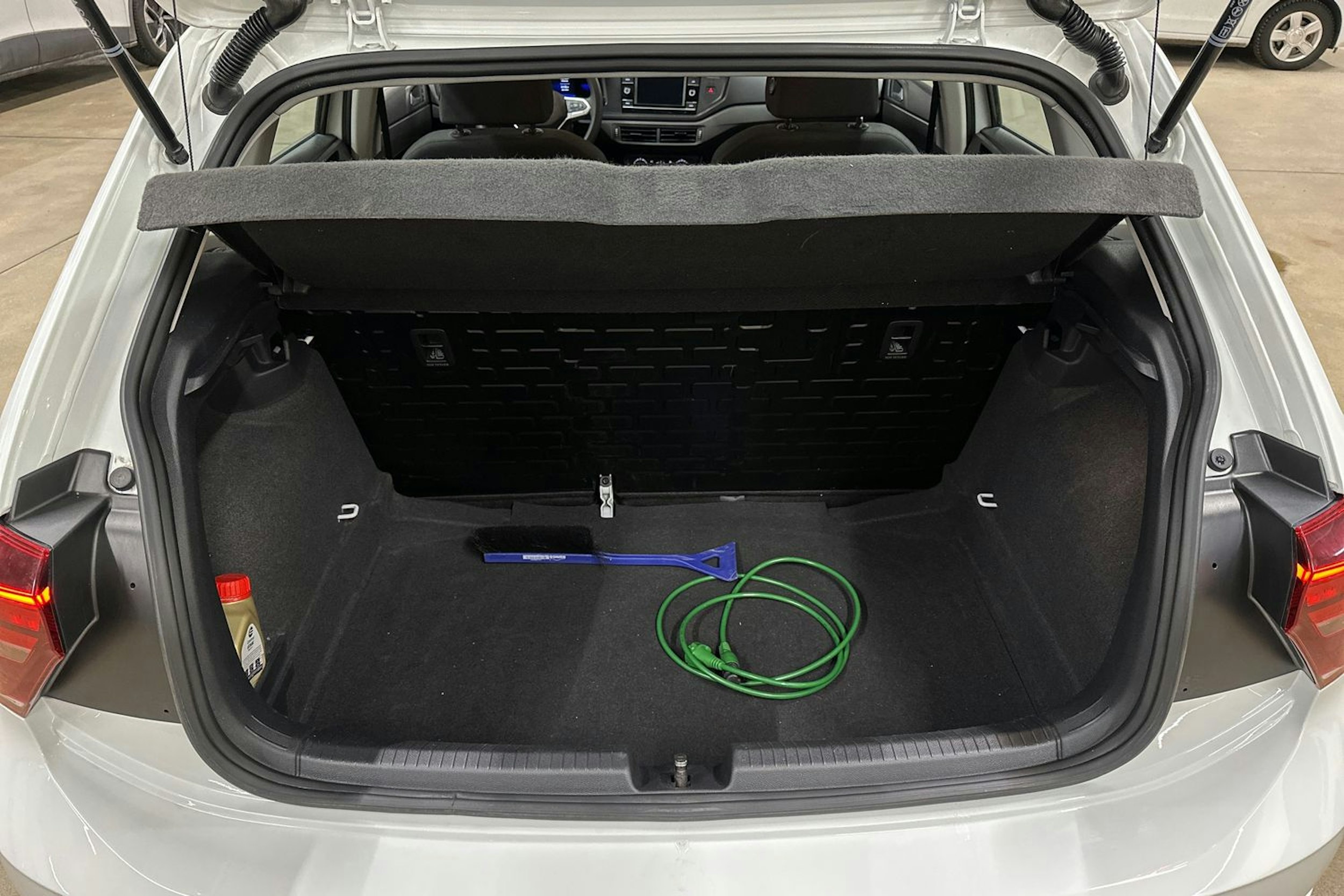 valkoinen Volkswagen Polo 2022 kuva 24.