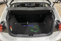 valkoinen Volkswagen Polo 2022 kuva 24.