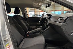 harmaa Volkswagen Polo 2022 kuva 14.