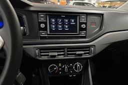 harmaa Volkswagen Polo 2022 kuva 16.