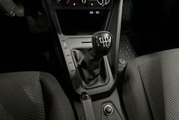 harmaa Volkswagen Polo 2022 kuva 18.