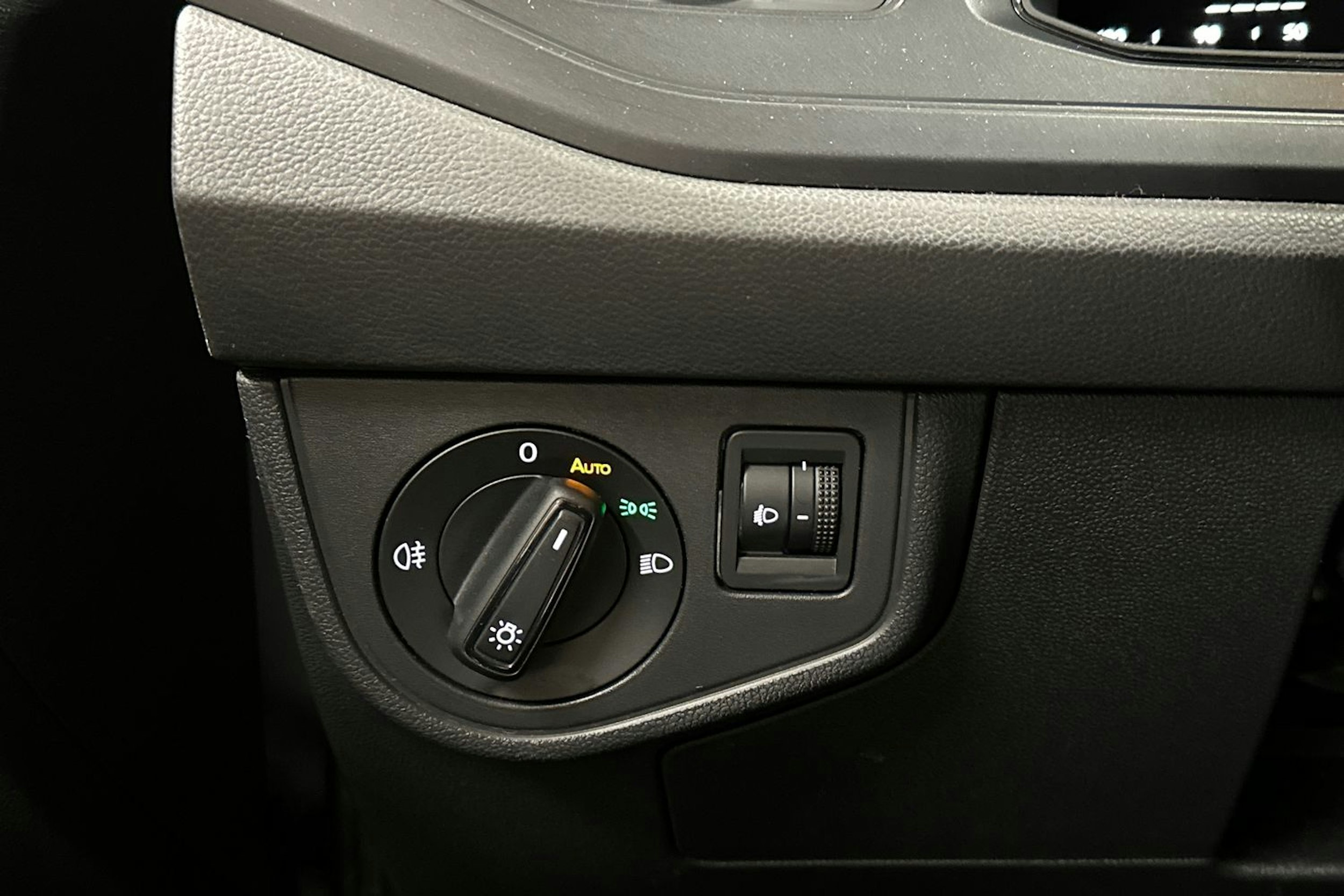 harmaa Volkswagen Polo 2022 kuva 22.