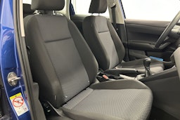 sininen Volkswagen Polo 2022 kuva 14.