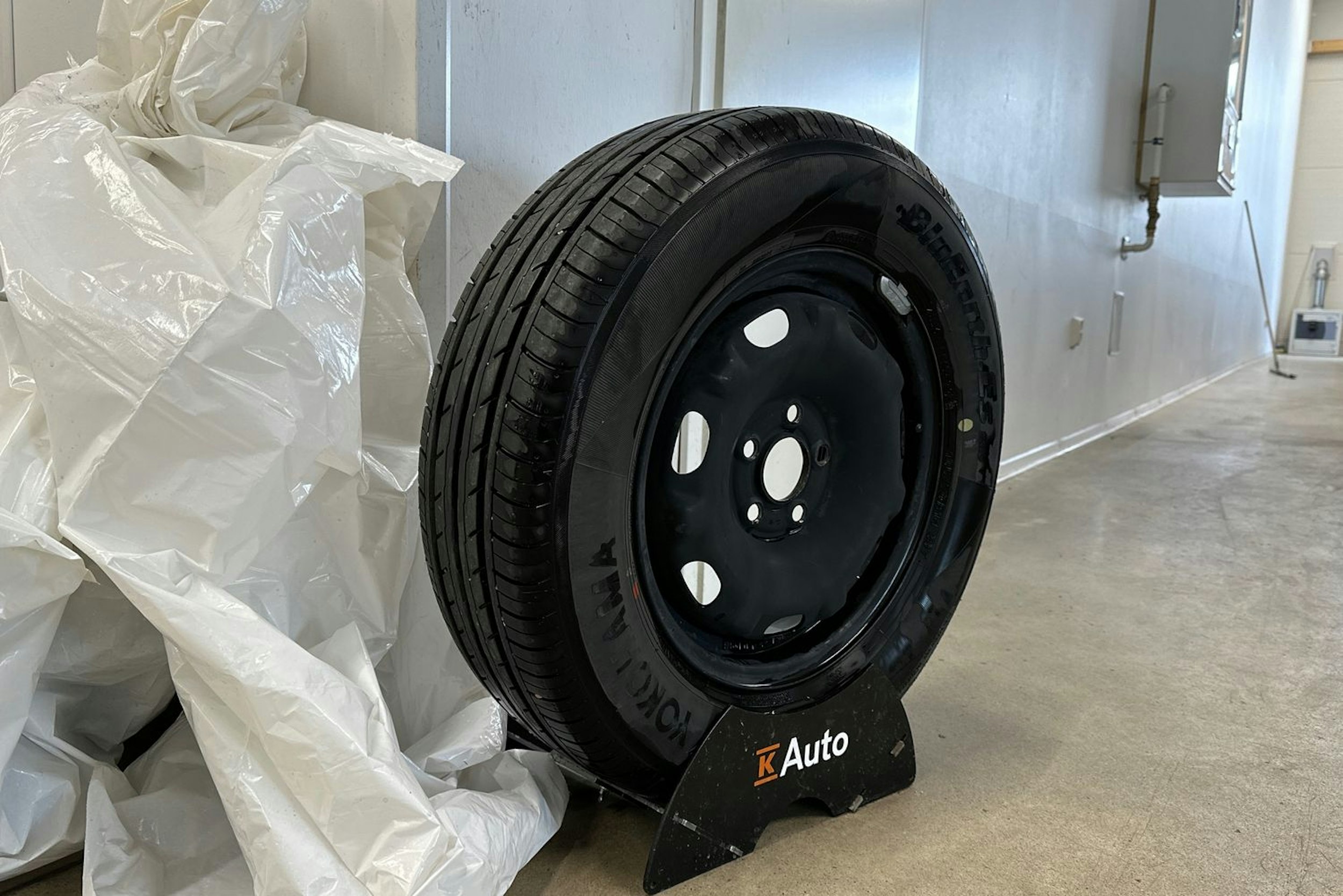 harmaa Volkswagen Polo 2022 kuva 10.