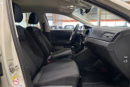 harmaa Volkswagen Polo 2022 kuva 11.