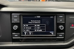 harmaa Volkswagen Polo 2022 kuva 12.