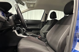 sininen Volkswagen Polo 2022 kuva 15.