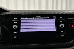 musta Volkswagen Polo 2022 kuva 24.