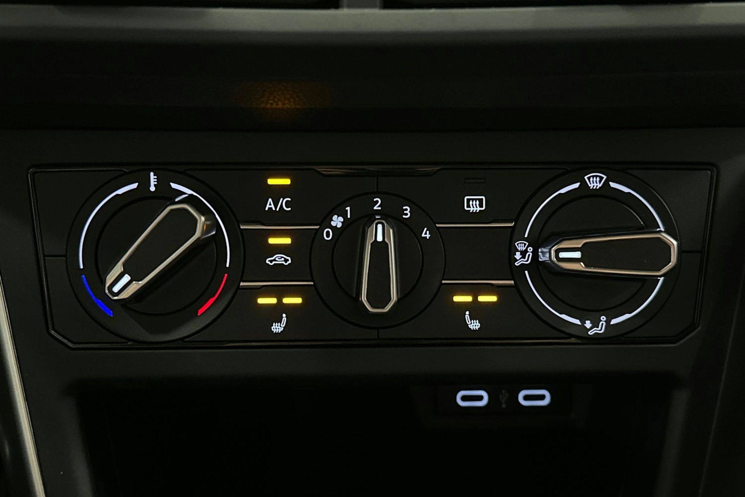 sininen Volkswagen Polo 2022 kuva 21.