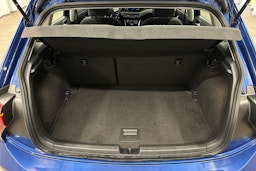 sininen Volkswagen Polo 2022 kuva 14.