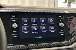 sininen Volkswagen Polo 2022 kuva 22.