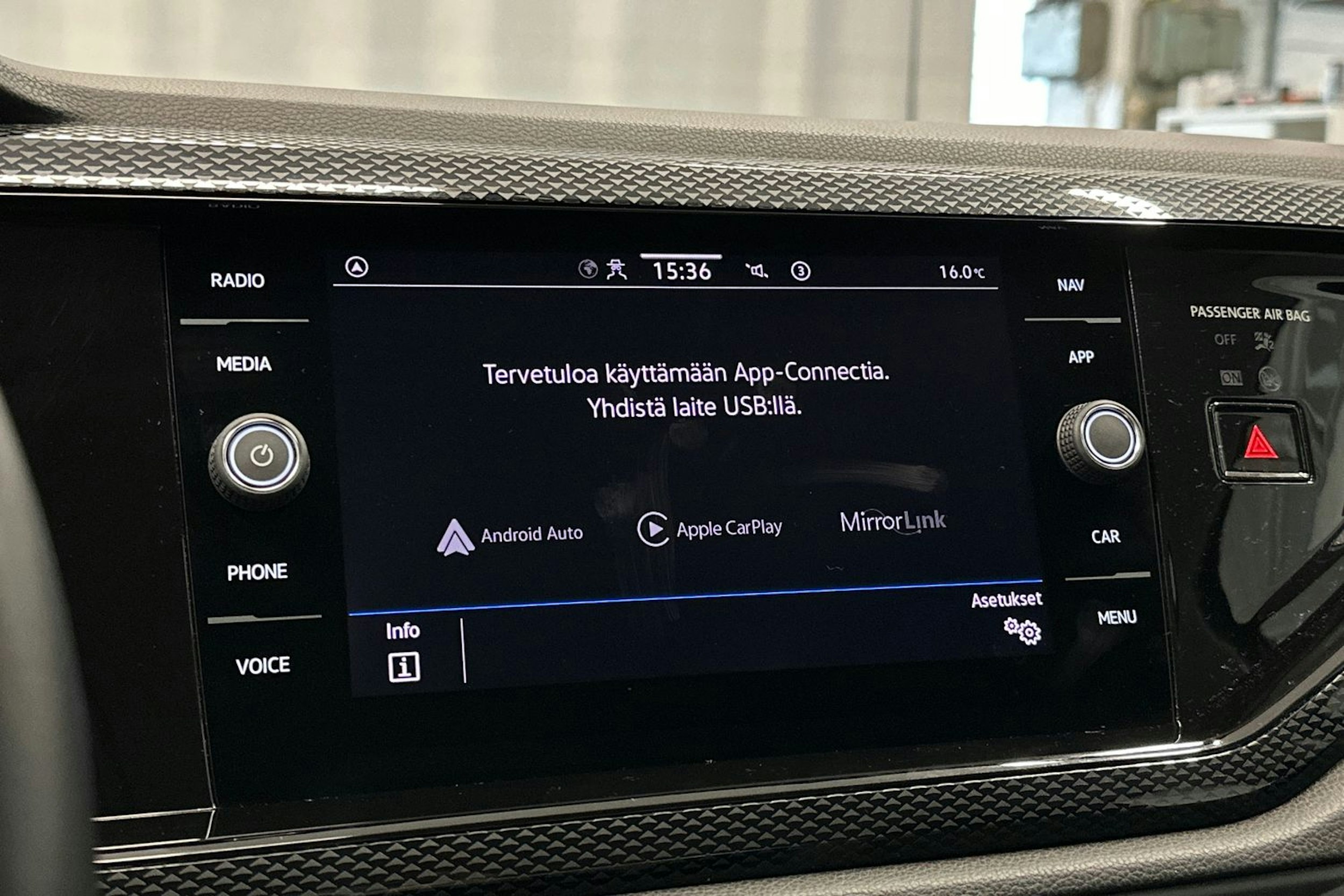 sininen Volkswagen Polo 2022 kuva 23.