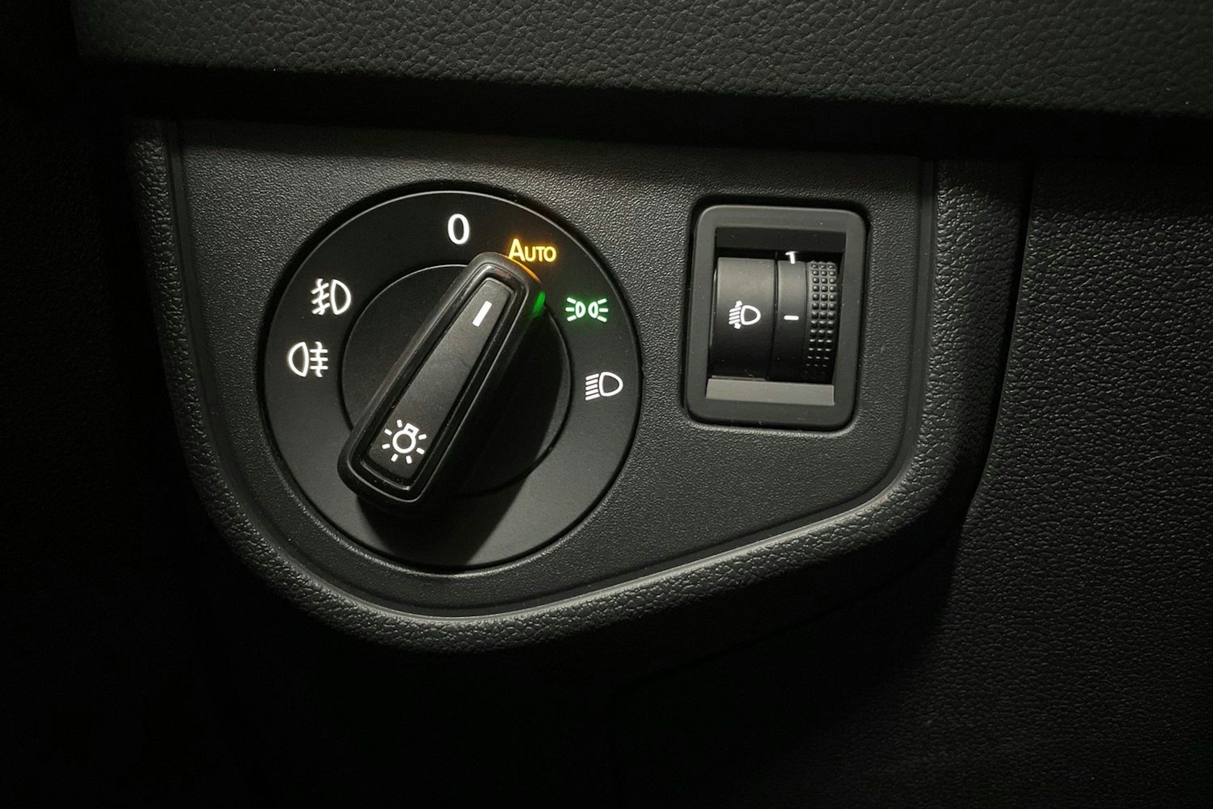 Musta Volkswagen POLO 2022 kuva 25.