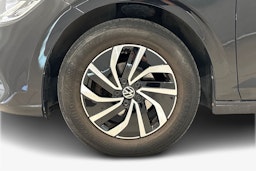 musta Volkswagen Polo 2022 kuva 11.