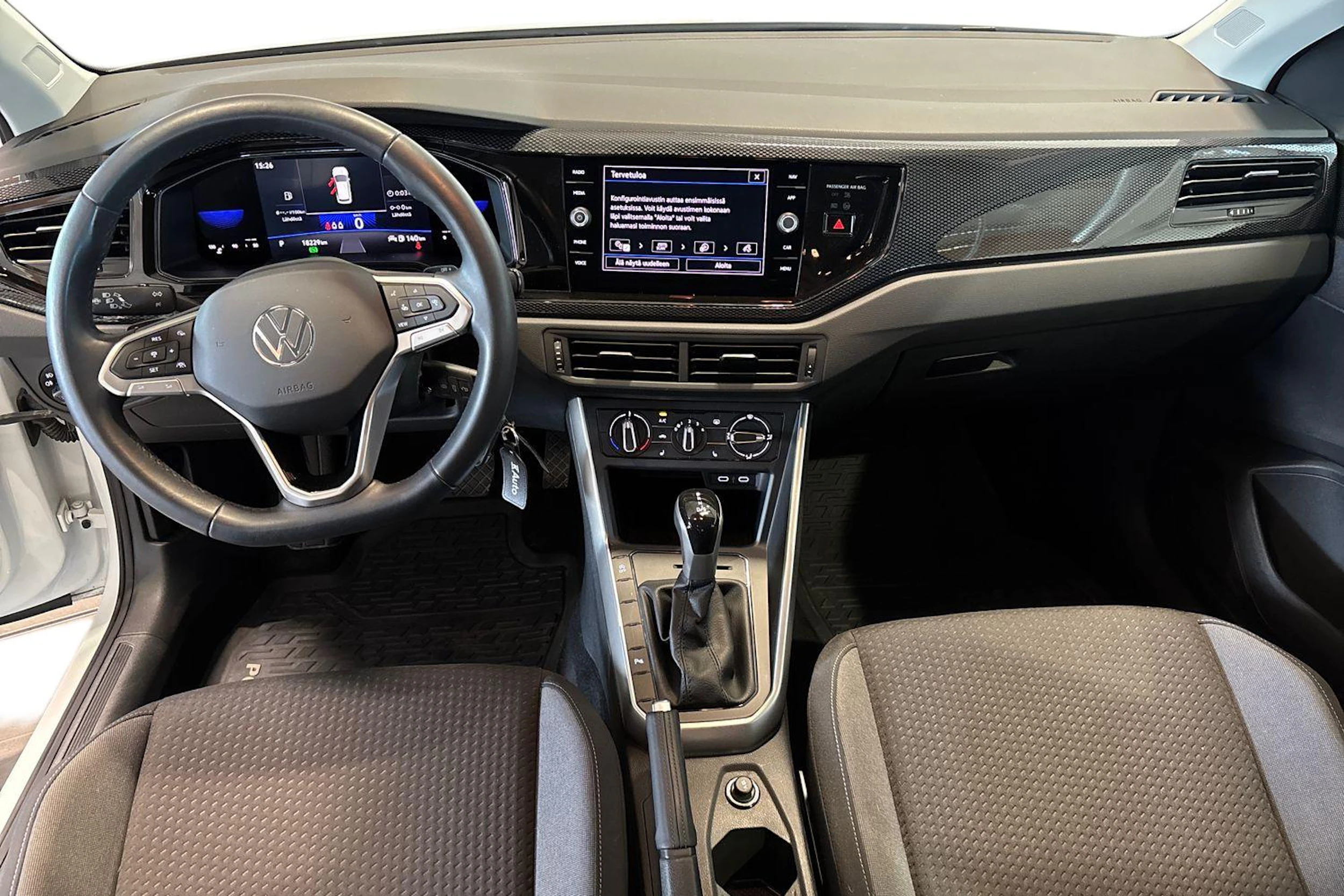 valkoinen Volkswagen POLO 2022 kuva 9.